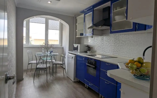 S Dvumya Spalnyami I Bolshoy Vannoy Flat