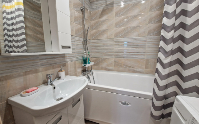 Vitalij HouseRent Tryohkomnatnaya po ul. Rinata Galeeva,31 Flat