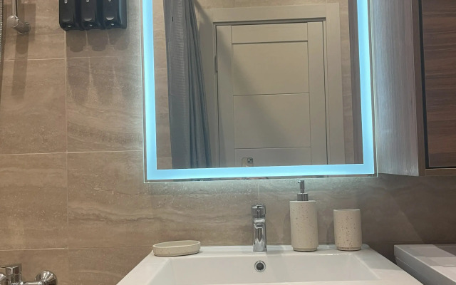 Квартира Royal Rest Varshavka Life