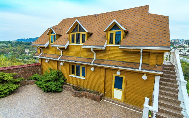 U Bocharova Ruchya Hotel