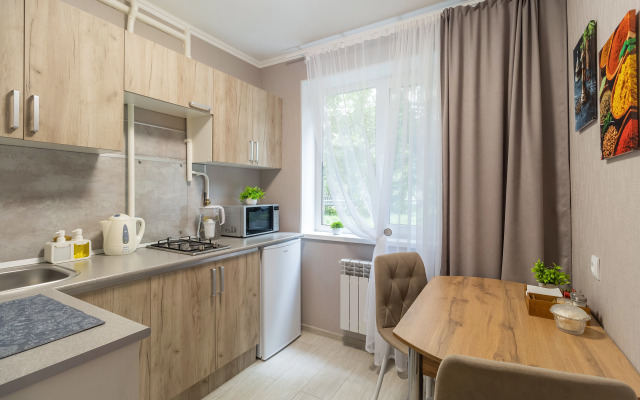 Na Ulitse Nadezhdy Suslovoy, 13 Flat
