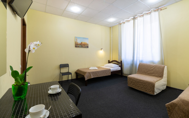 Mini Hotel Kashirskiy - Hostel