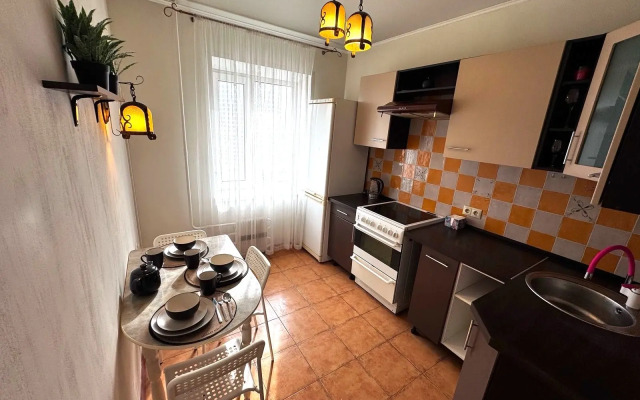 2kh-Komnatnaya Na Grodnenskoy Flat