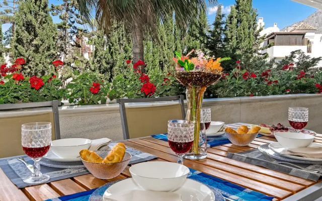 All About Villa Marina Mariola