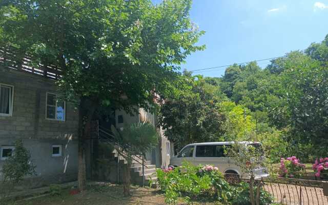 Tikhiy Ugolok Private House