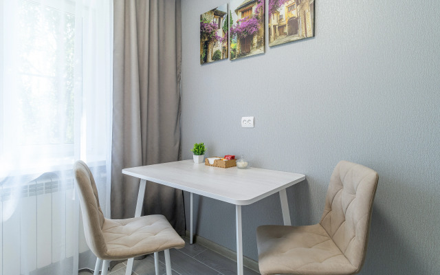 Квартира Комфортная на ул. Генерала Ивлиева 32к3