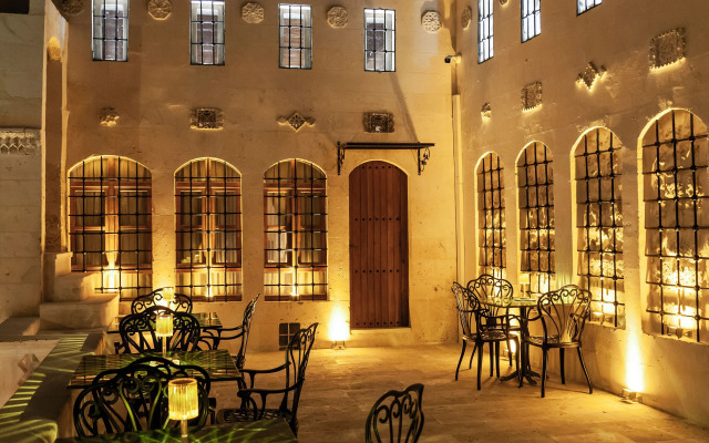 Reji Boutique Hotel