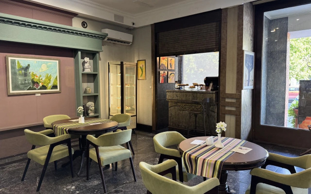 Арт-Отель Украина