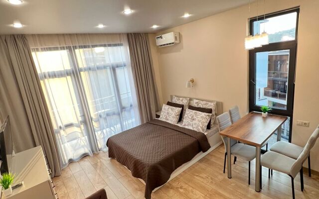 S Balkonom Apartments