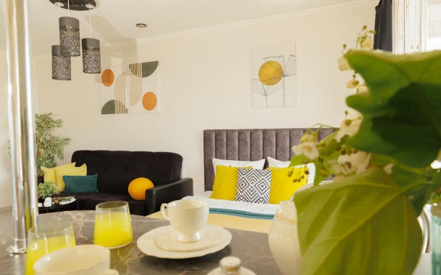 Квартира на Пр Победа Революции 128А