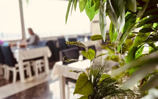 Grand Heykel Hotel