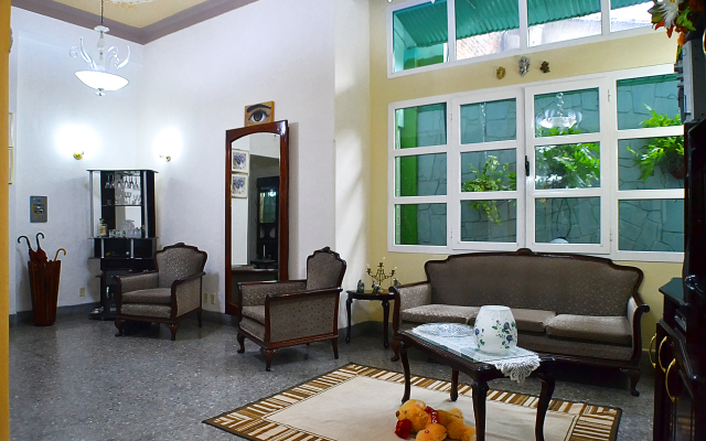 Hostal Yakelyn Mini-Hotel