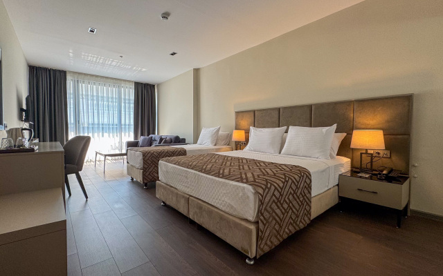Alice Hotel Antalya