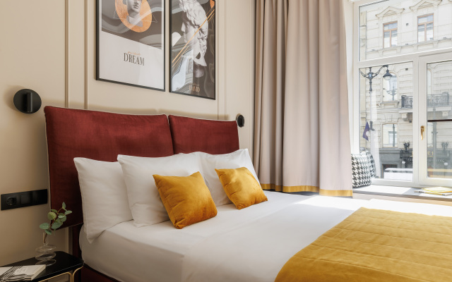 Kaleidoscope GOLD Hotel