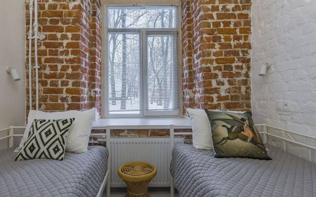 Oblomov V Tobolskikh Kazarmakh Flat