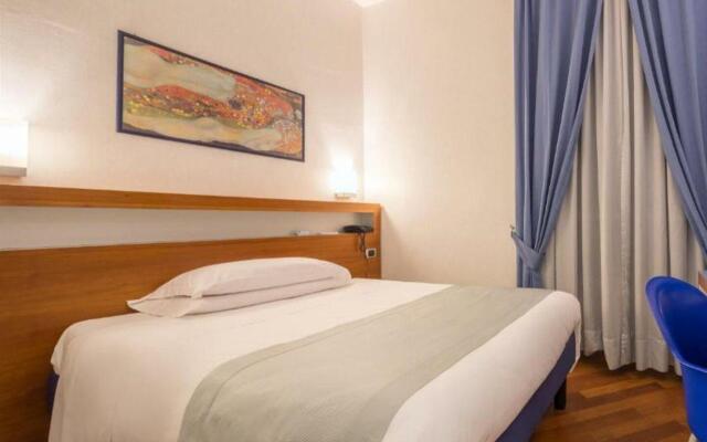 Best Western Plus Hotel Plaza Napoli