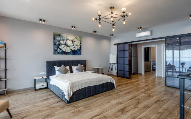 Апартаменты 175  двухуровневые с видом на море