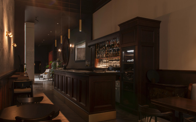 Hotel Hovard Club