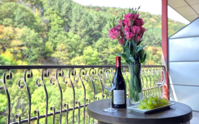 Aghveran Ararat Resort Hotel