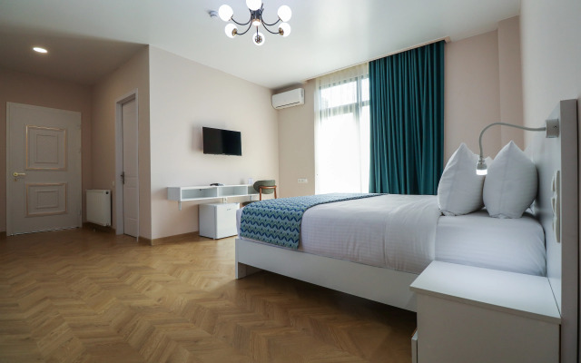Hotel & restaurant Emerald Borjomi