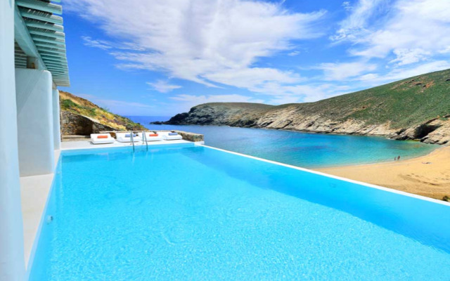 Fokos Beach Villa