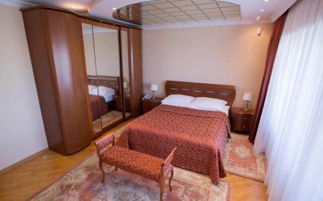 Inturist Congress Hotel