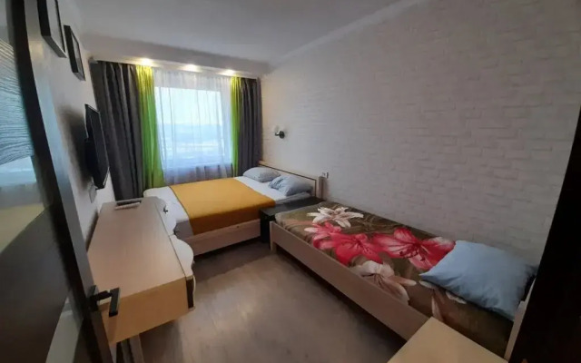 Апартаменты с 2 комнатами с отличным ремонтом и видом на город (КВАРТИРА51)