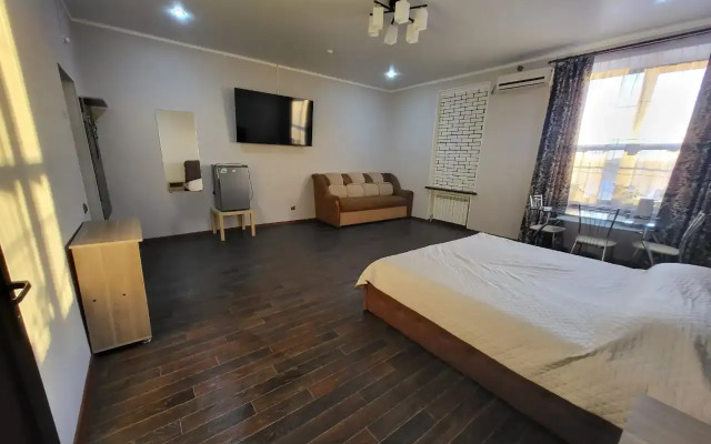 DeLyuks Mini-Hotel