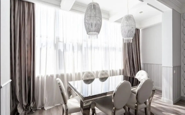 Lyuks Vmestimostyyu 8 Chelovek Apartments