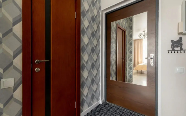 1 V Yanino Apartment