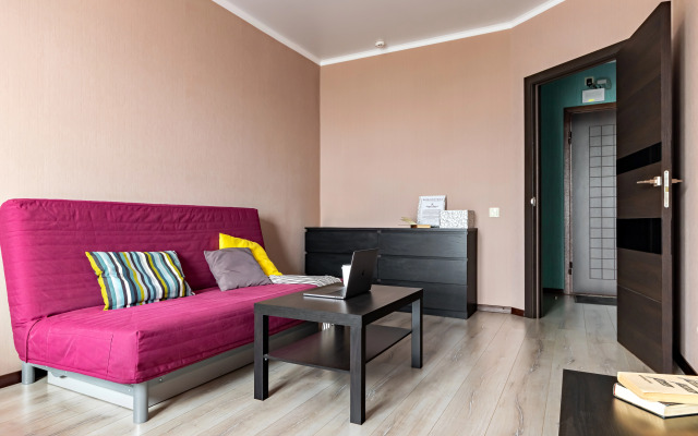 Апартаменты для 6 гостей ЖК «Большой» Smart TV, балкон с видом, духовка