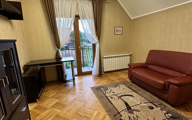 Uyutny Dom V 20-Ti Minutakh Ot Morya Private House