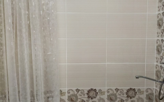 Ryadom S Naberezhnoy Flat