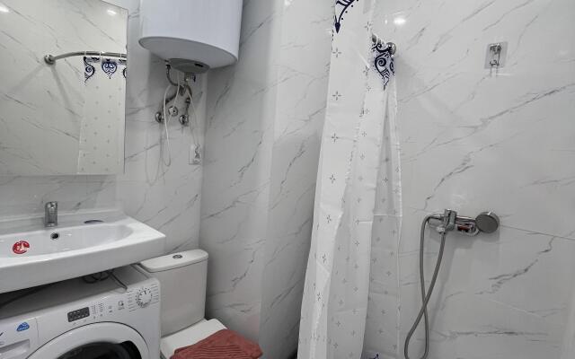 Daymond v Sochi Apartments 1