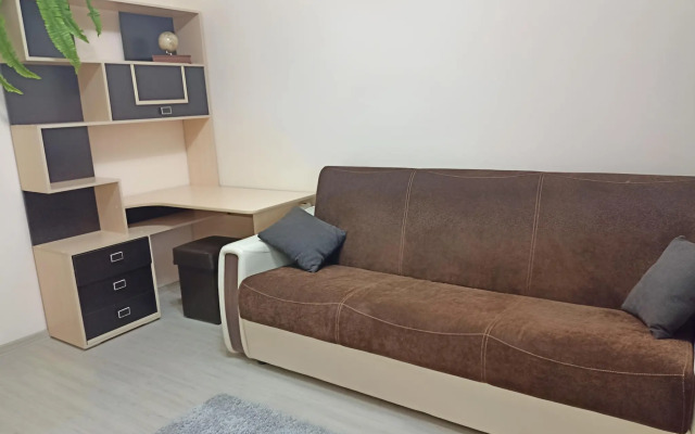 Yevrotreshka (122) Flat