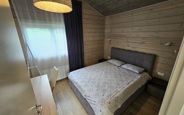 Шале Мини-база Крутицы с двумя спальнями