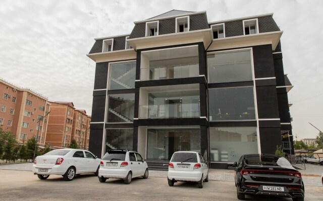 Safarov's Family Hostel