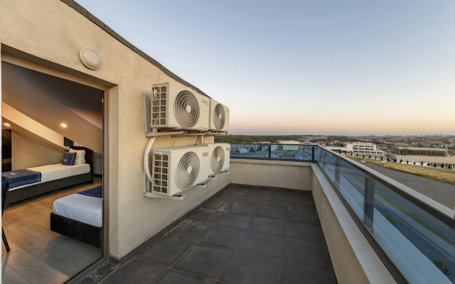 The Great Airport Hotel