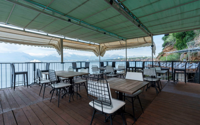 Cap D'Perge Hotel