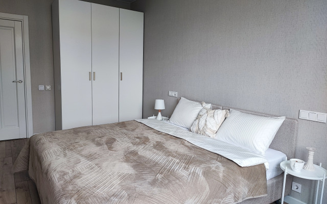 Yevrodvushka Apartamenty U Ekspoforuma Flat