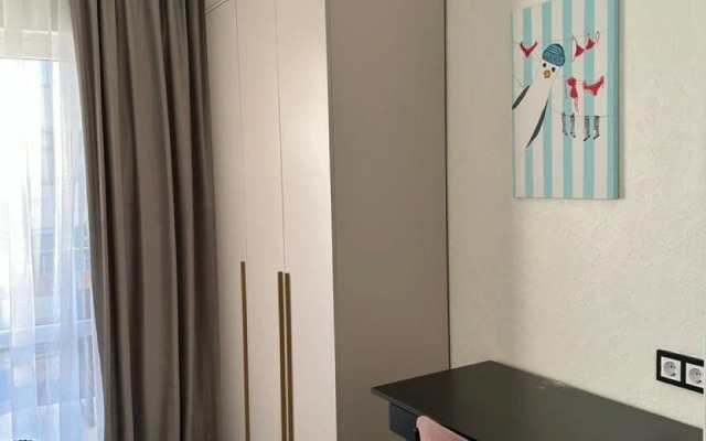 2-Kh Komnatnaya Na 2-M Etazhe V Gostevom Dome Flat