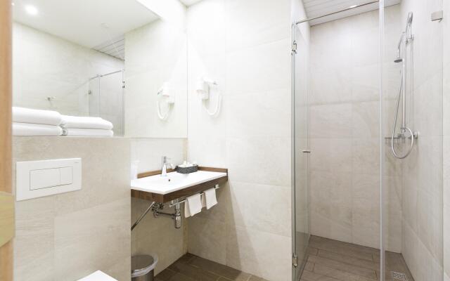 Ночлег и завтрак (B&B) Five Points Square - City Center