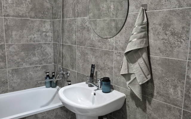 Квартира 1 комнатная улица Лучистая 8