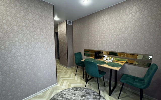 Posutochno Eniseyskaya 54A Flat