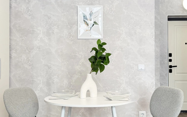 Квартира Уютное место/Hugge Place  Возле Автовокзала и Биатлона