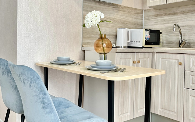 Biryuzovaya Studiya V Serdtse Goroda Permi Flat