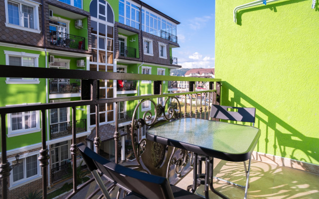 Red Apartments Art Layt Siti Diego Apartments