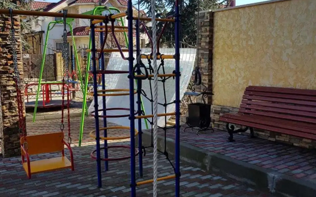 Na Nizhneimeretinskoy 143 Flat