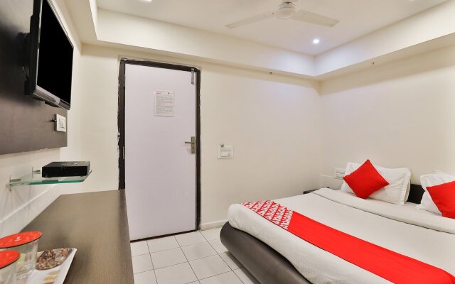 Hotel Blue Moon