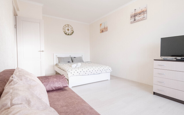 Апартаменты студия на четверых в отличном районе